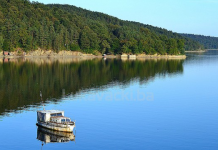 Jezero Modrac – Od turističke atrakcije do ekološke katastrofe