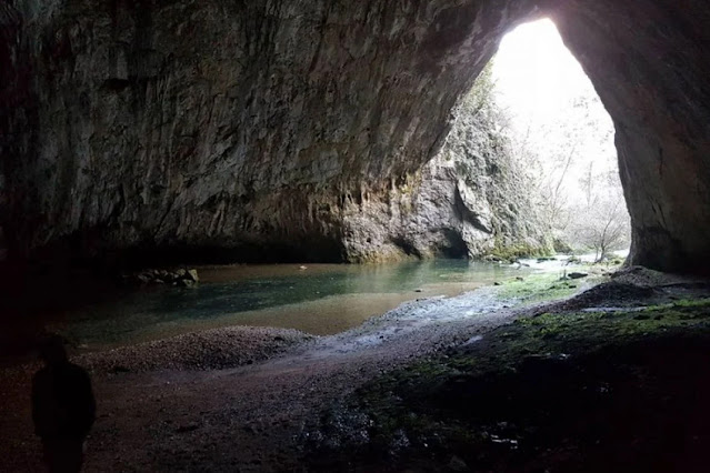 Dabarska pećina