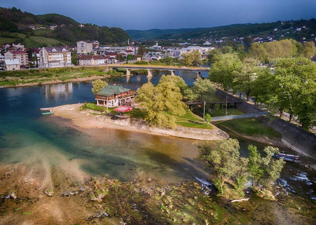 Gradska plaža “Ada” (ušiće Sane u Unu)