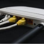Spor vam je internet? Možda mu smeta 1 kućni ukras: Nikada se ne bi sjetili da je krivac Spor vam je internet? Možda mu smeta 1 kućni ukras: Nikada se ne bi sjetili da je krivac - featured image